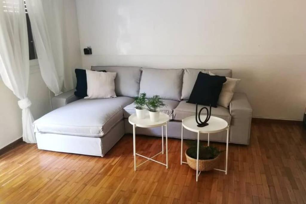 Apartment With Private Patio Athen Eksteriør billede